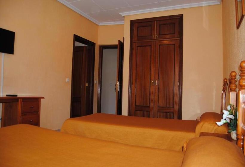 بنسيون Hostal ávila