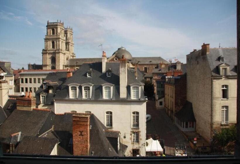 بنسيون La Maison Bleue