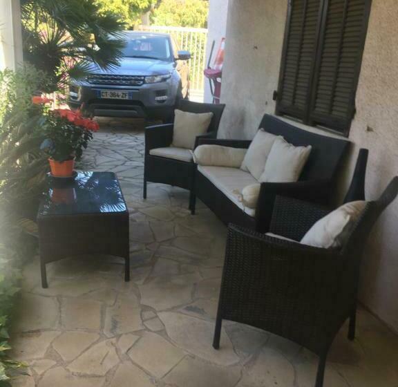 פנסיון La Nectarine