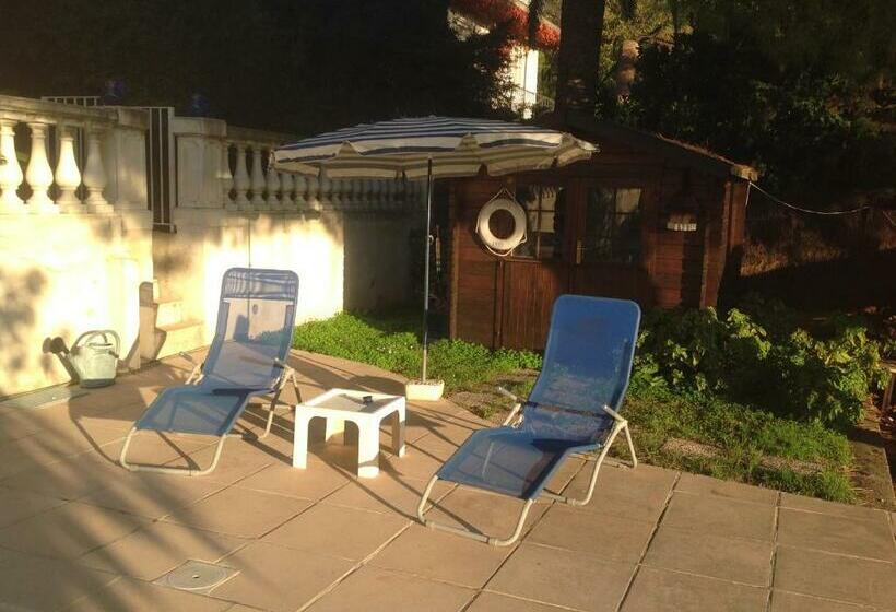 פנסיון La Nectarine