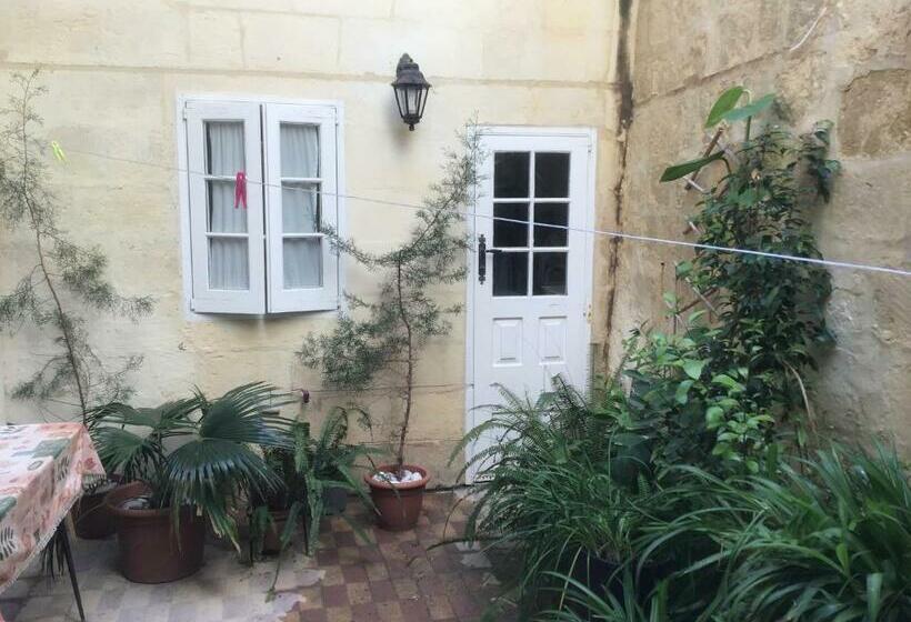 پانسیون Maria Townhouse Heart Of Victoria B&b