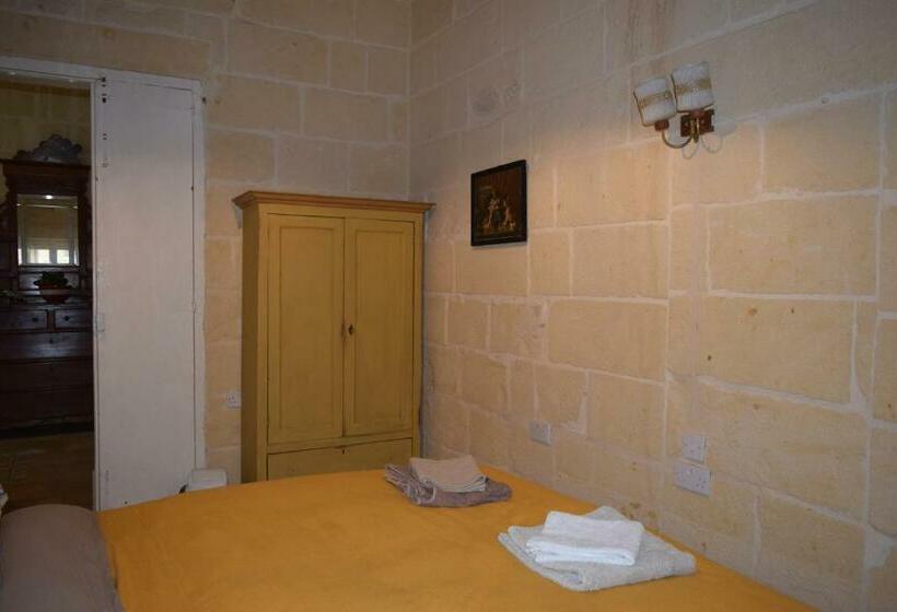 پانسیون Maria Townhouse Heart Of Victoria B&b