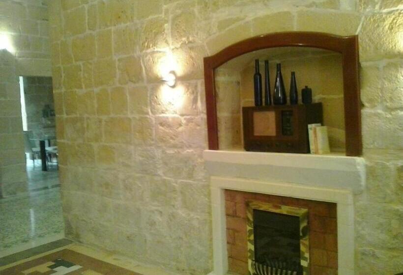 پانسیون Maria Townhouse Heart Of Victoria B&b