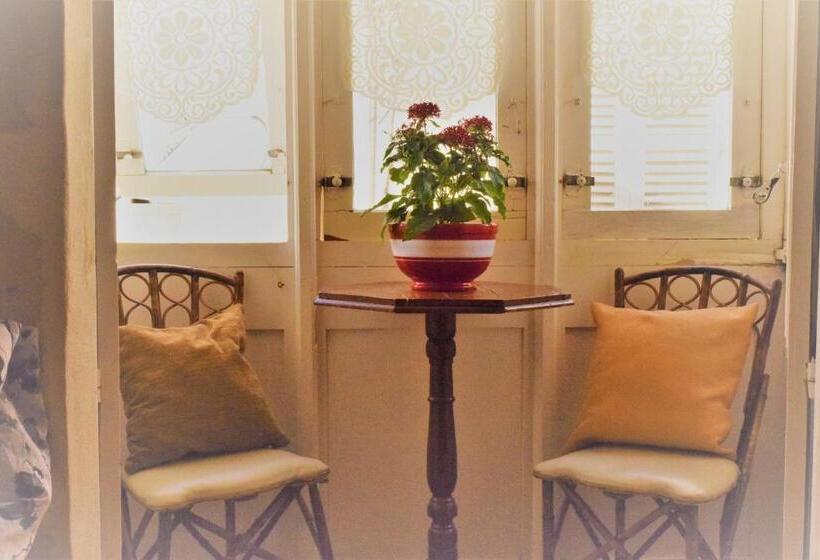 پانسیون Maria Townhouse Heart Of Victoria B&b