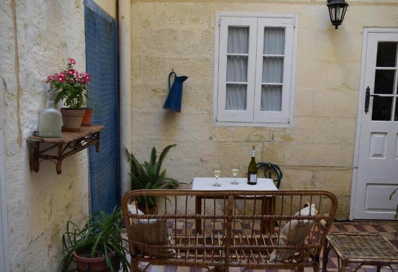 پانسیون Maria Townhouse Heart Of Victoria B&b