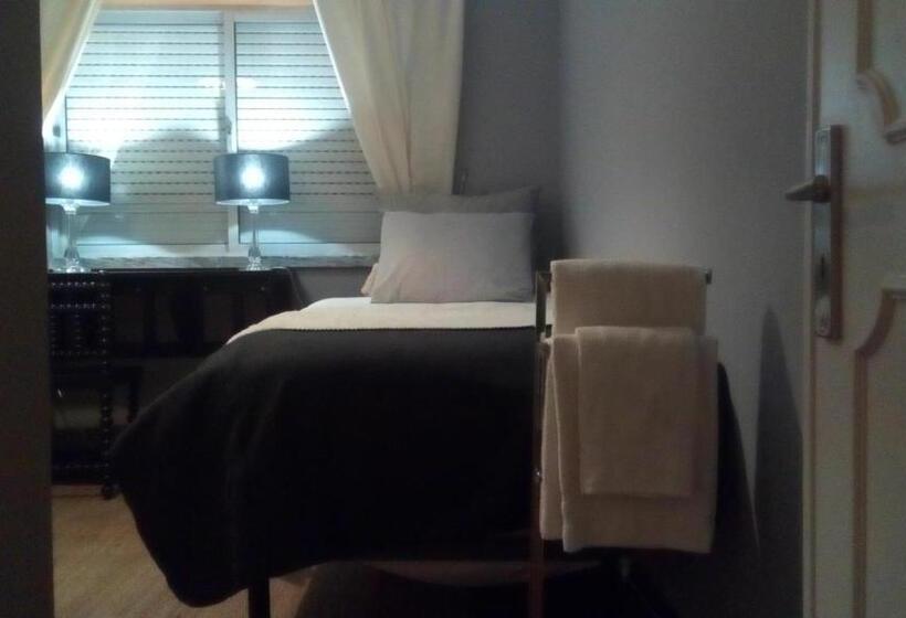بنسيون Miguel Torga Room