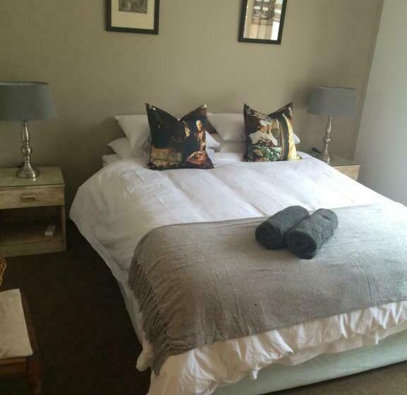 بنسيون Mosterts Hoek Guest House