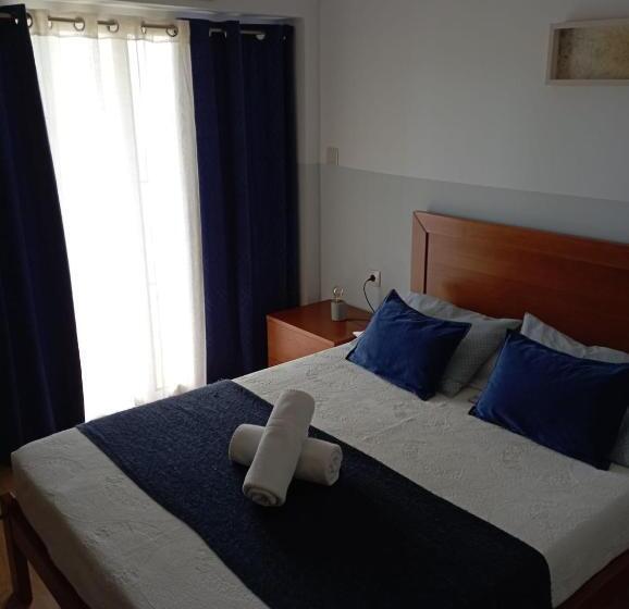 膳宿费 Tomás Barqueiro