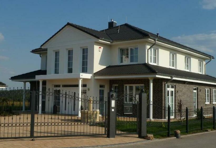 ペンション Villa Toskana