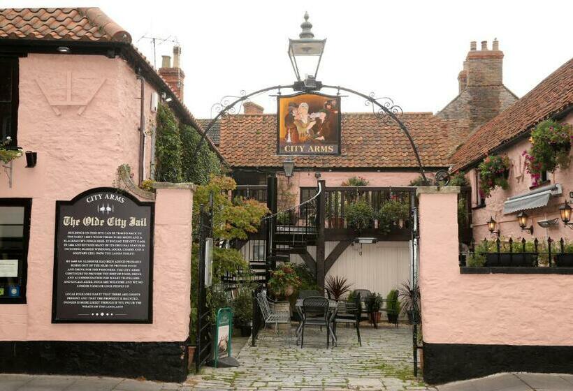 הוסטל The City Arms