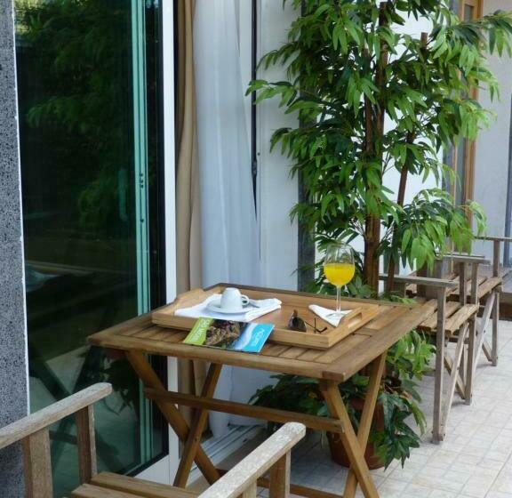 Azores Holidays House  B&b   Suites   Self Check In Keyboard