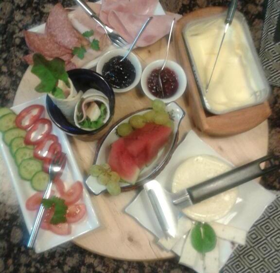 مبيت وإفطار Aamuranta