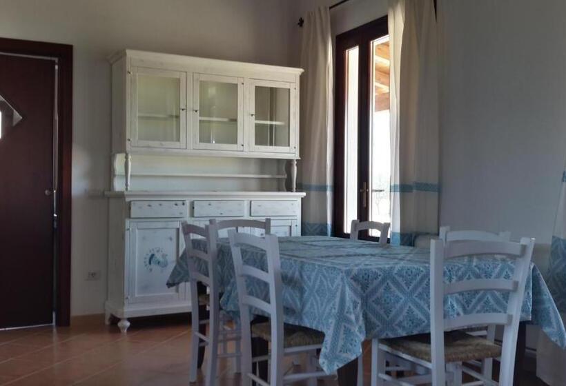 민박 Agriturismo Is Solinas