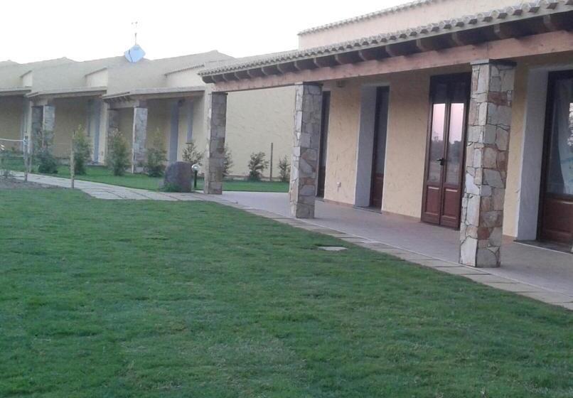 민박 Agriturismo Is Solinas
