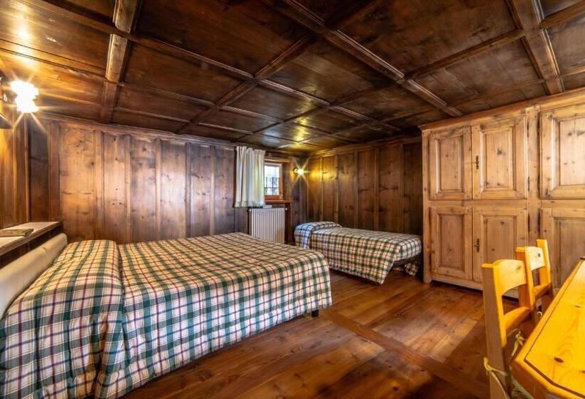 مبيت وإفطار Antica Casa Di Montagna Maison Bovard