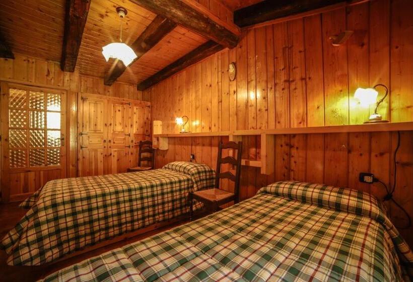 住宿加早餐  Antica Casa Di Montagna Maison Bovard