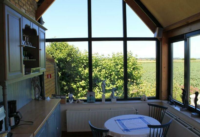 민박 Ateljee Devlaux