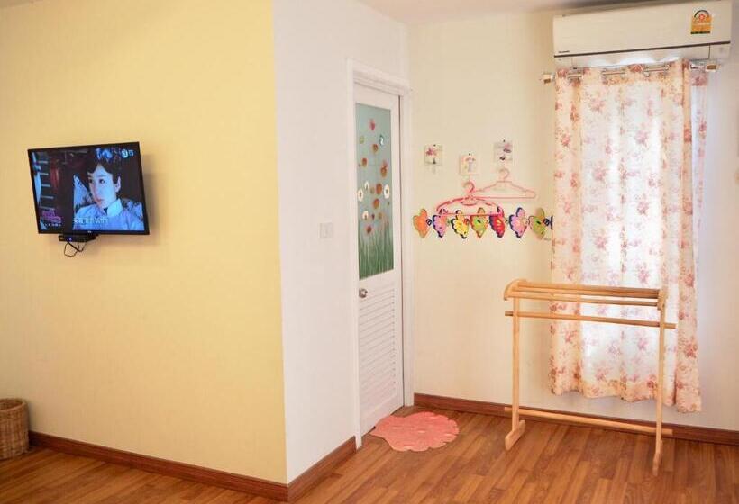 Bed and Breakfast Baan Sai Nam