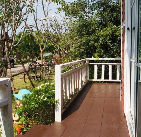 Bed and Breakfast Baan Sai Nam