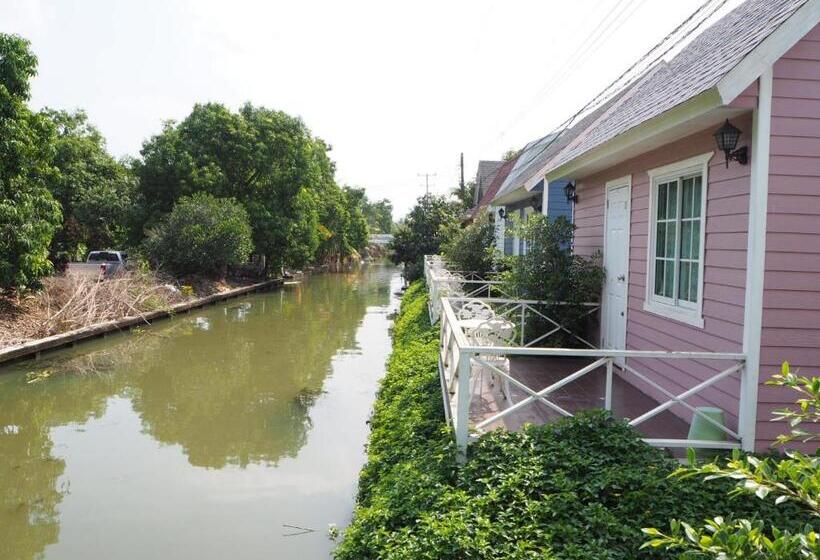 Bed and Breakfast Baan Sai Nam