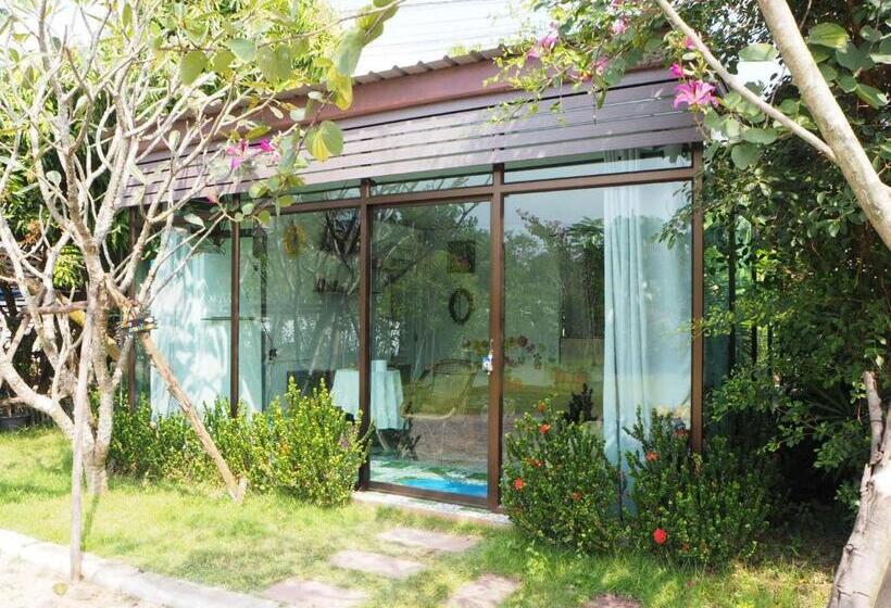 Bed and Breakfast Baan Sai Nam