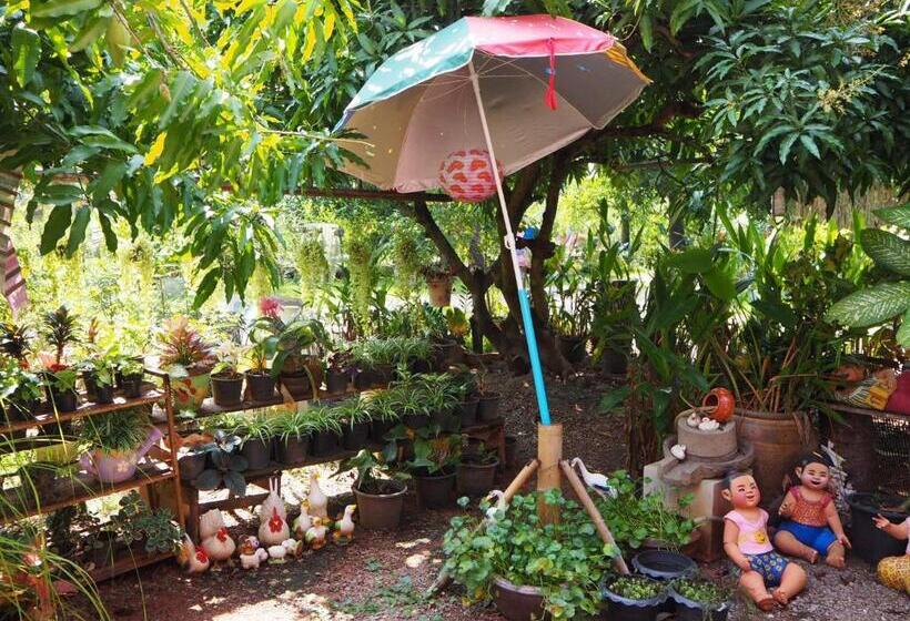 Bed and Breakfast Baan Sai Nam