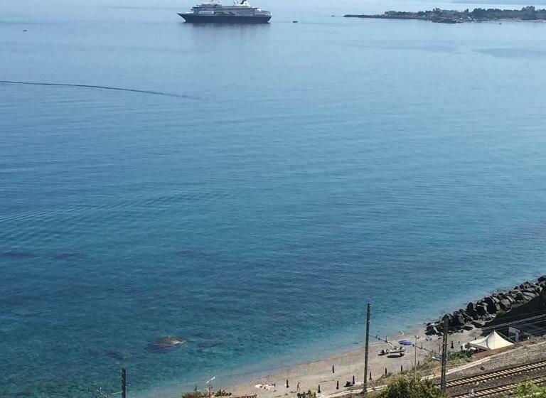 ベッドアンドブレックファースト Bellavista