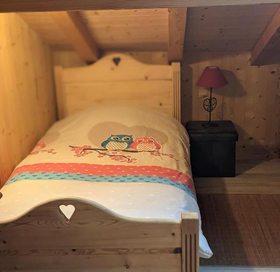 مبيت وإفطار Chantemerle 1741, Chambres D Hôtes à La Montagne