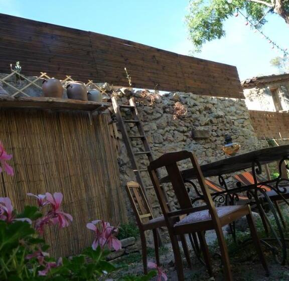 Bed and Breakfast Chez Lola Maison D Hôtes Corbières