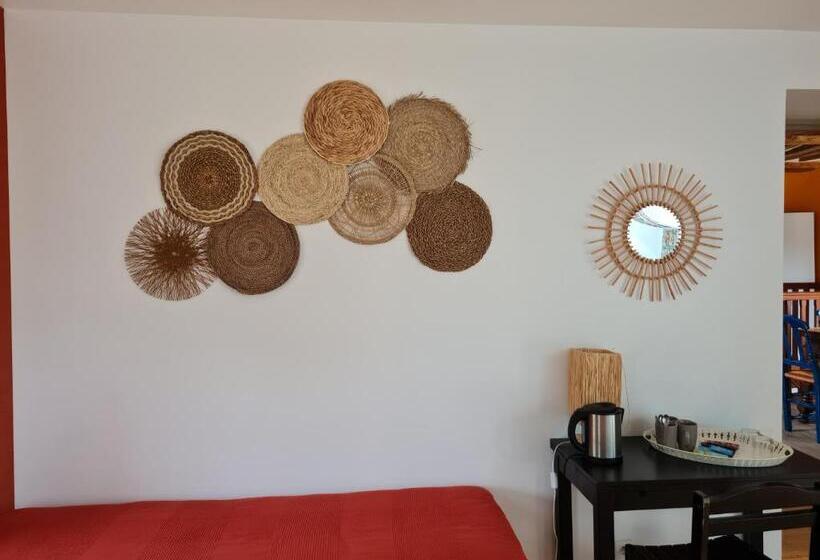 민박 Domaine De La Cour Vautier