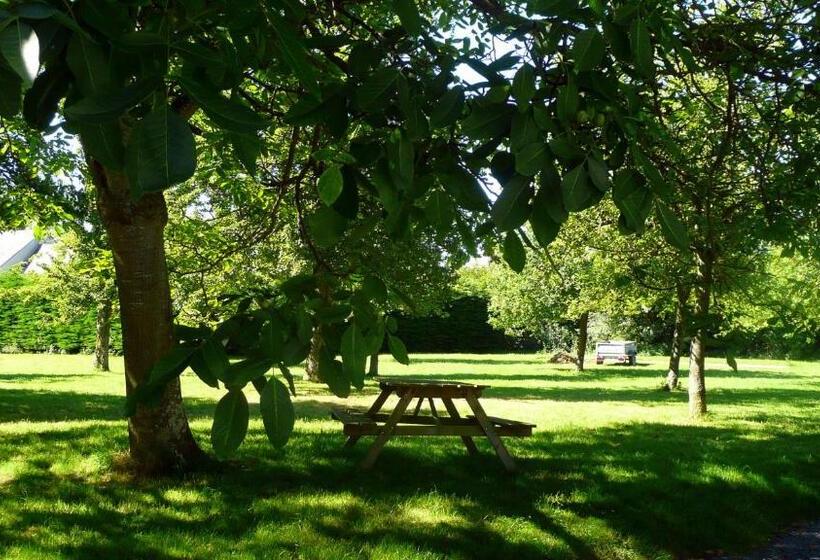 민박 Domaine De La Cour Vautier