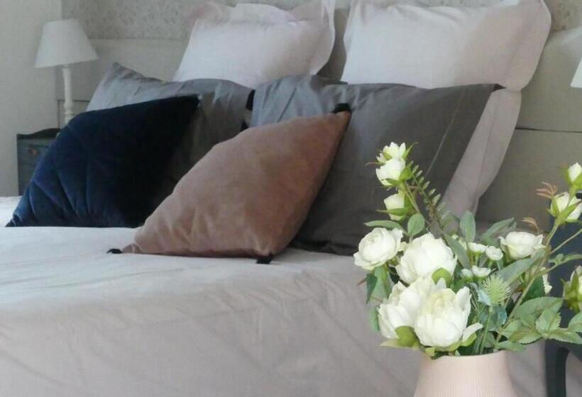 민박 Domaine De La Cour Vautier