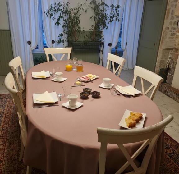 민박 Domaine De La Cour Vautier