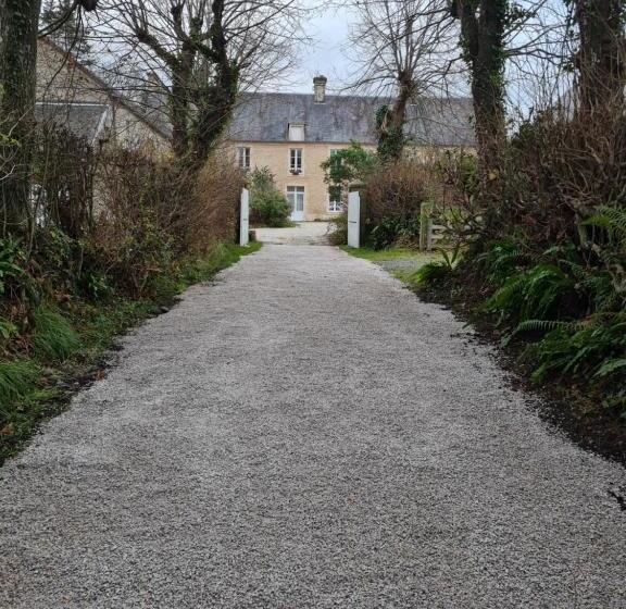 민박 Domaine De La Cour Vautier