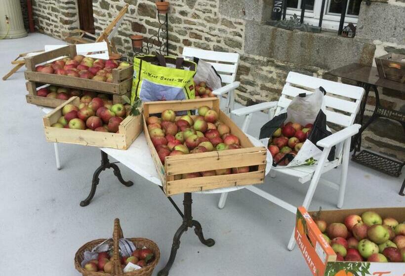 Bed and Breakfast L Ancien Presbytère D Ardevon