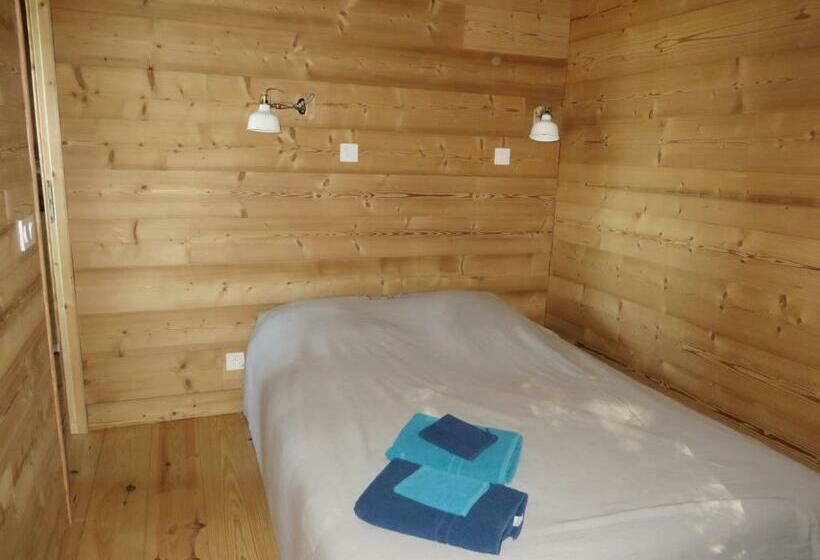 민박 La Cabane Aux Sapins
