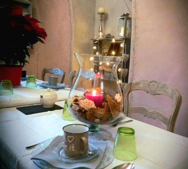 Bed and Breakfast La Casa Rosa