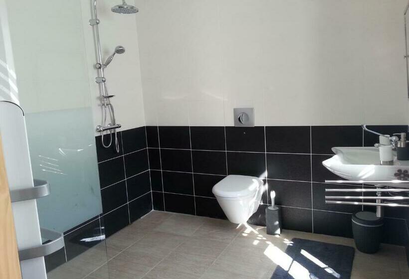 住宿加早餐 La Maison Des Badons