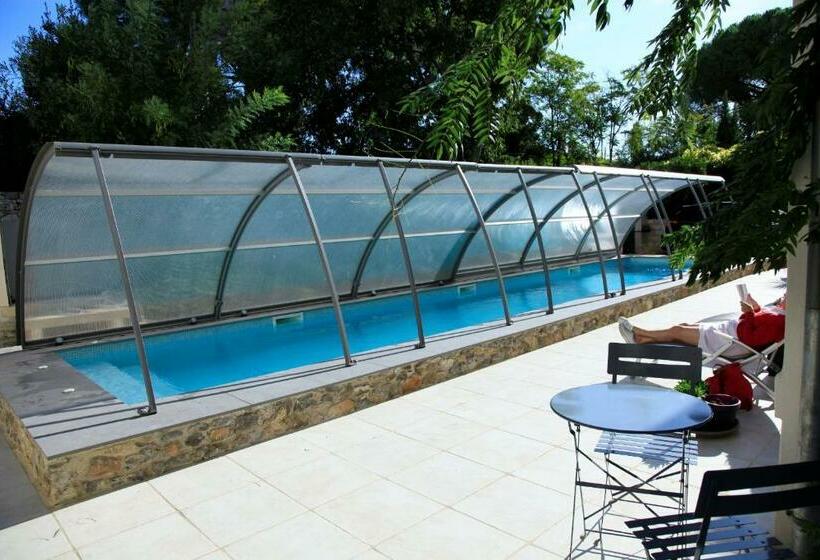 مبيت وإفطار Le Clos Du Théron, Chambre D Hôte