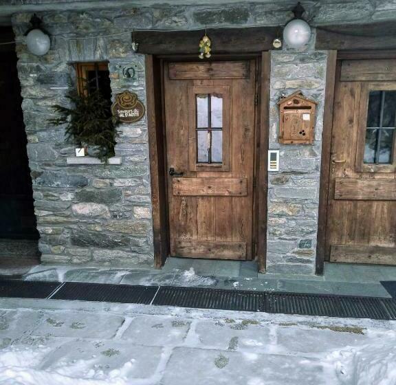 مبيت وإفطار Antica Casa Di Montagna Maison Bovard