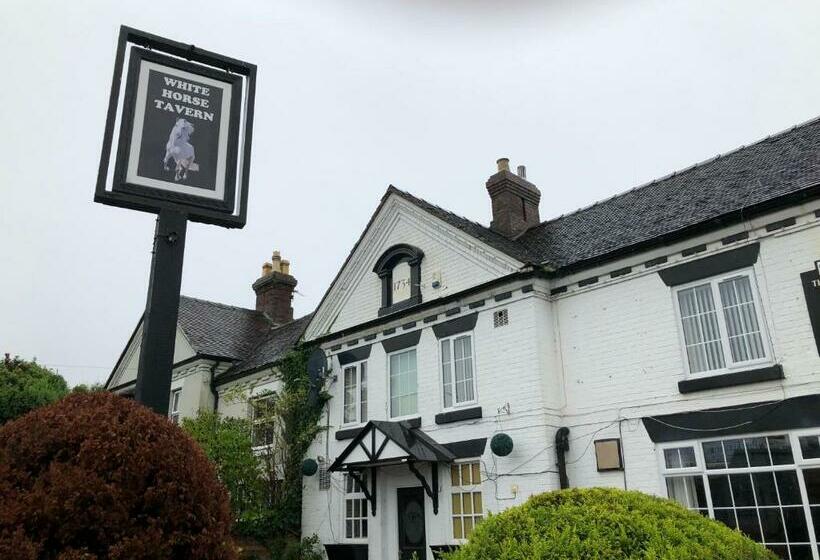 ベッドアンドブレックファースト White Horse Tavern