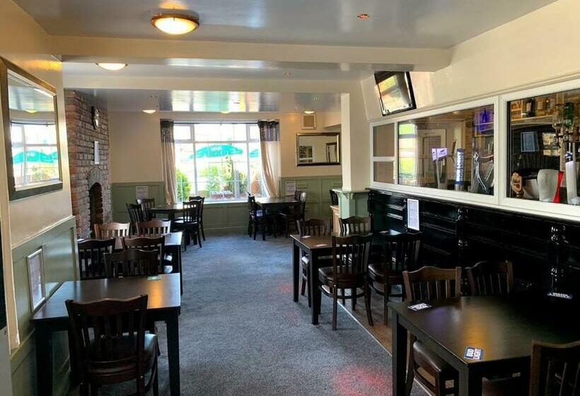 ベッドアンドブレックファースト White Horse Tavern