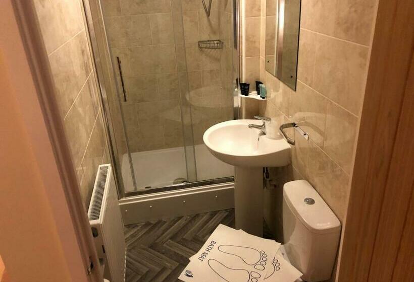 ベッドアンドブレックファースト White Horse Tavern