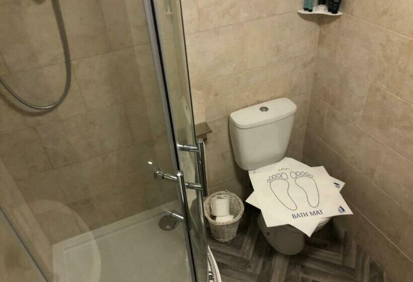 ベッドアンドブレックファースト White Horse Tavern