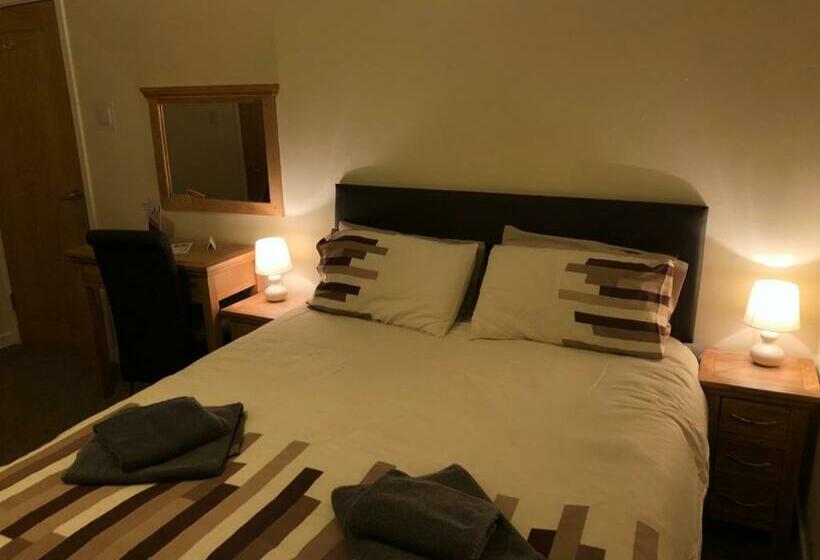 ベッドアンドブレックファースト White Horse Tavern