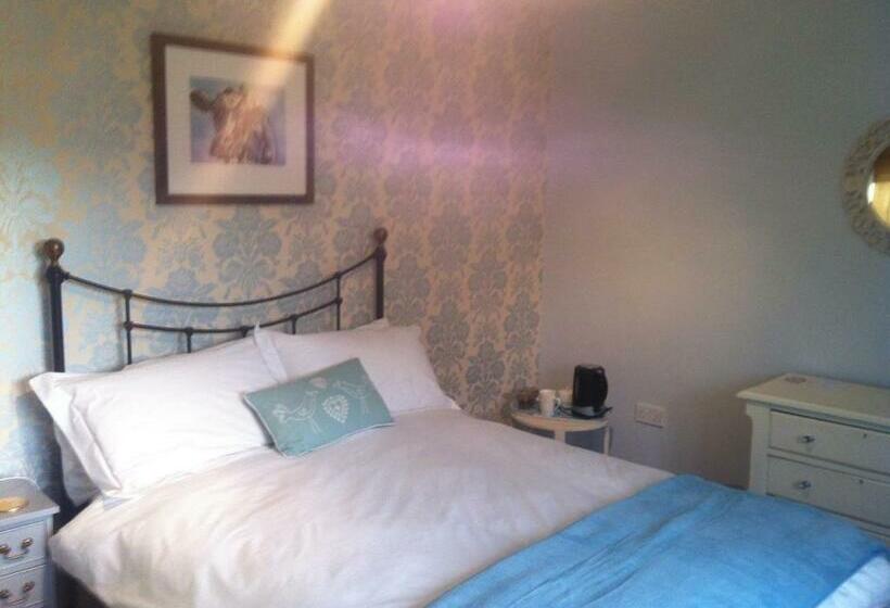 East Dunster Deer Farm B&b