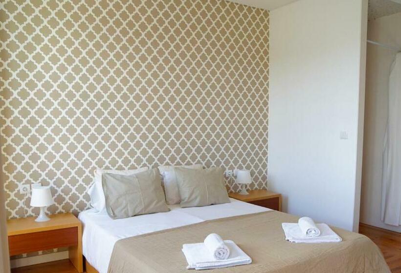 Hostel Casa Do Pinheiro