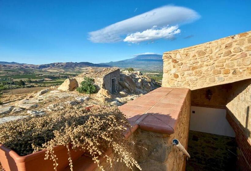 Отель Agriturismo Conte Ruggero