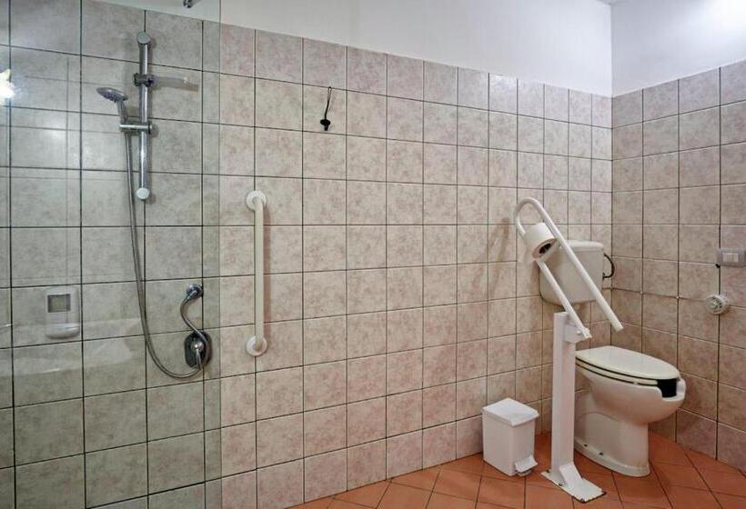 Отель Agriturismo Conte Ruggero