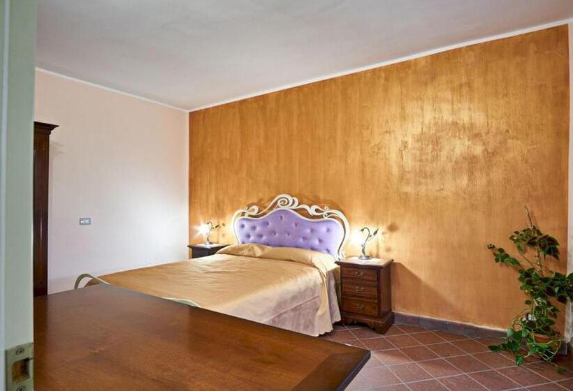 Отель Agriturismo Conte Ruggero